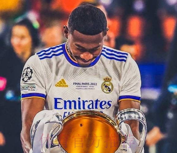 镜报:无论回不回皇马 下赛季贝尔都不会接受降薪 镜报:无论回不回皇马 下赛季贝尔都不会接受降薪